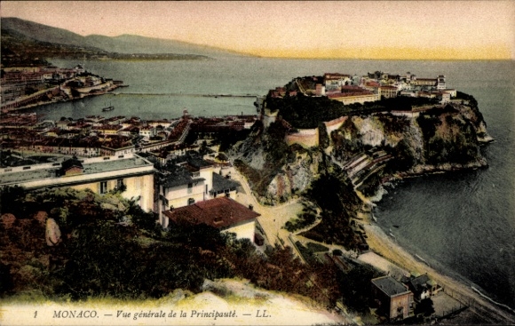 Ak Monaco,  allgemeine Ansicht der Fürstentum, Küstenlinie, Boote, Berge