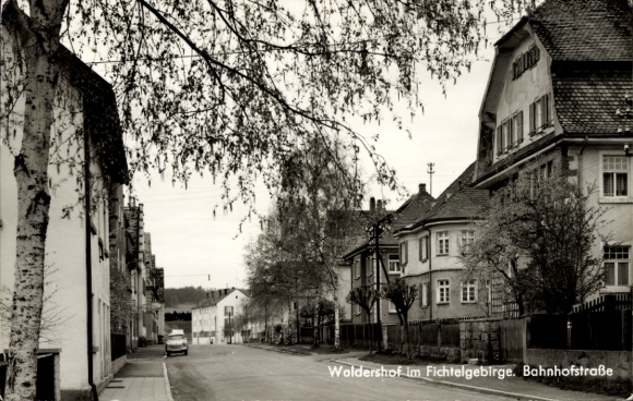 Ak Waldershof in der Oberpfalz Fichtelgebirge, Bahnhofstraße